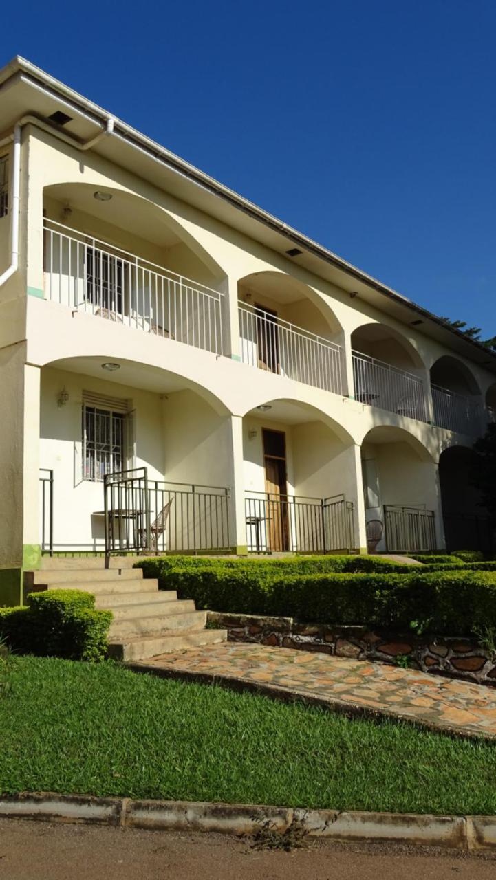 African Village Hotel Mukono Town Exterior foto